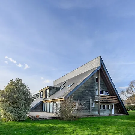 La Pyramide - Maison Atypique Proche De La